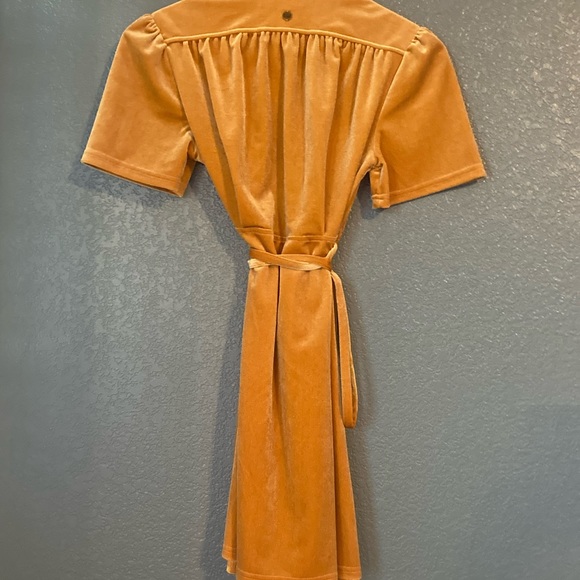 Billabong Mustard Yellow Velvet Tie Dress - Picture 6 of 7